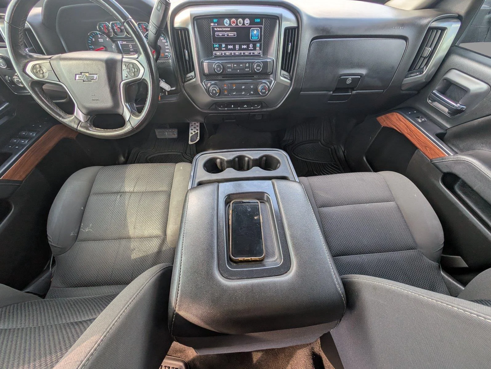 Used 2018 Graphite Metallic Chevrolet LT image 34
