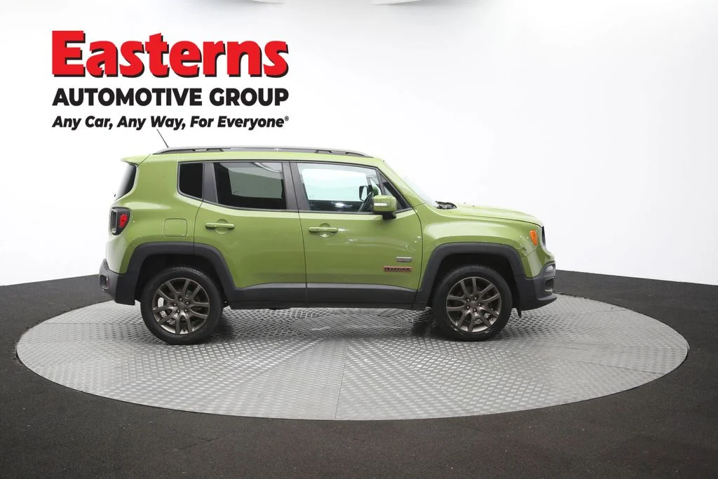 Used 2016 Green Jeep Latitude image 48