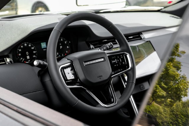 New 2026 Carpathian Grey Land Rover Landmark image 19