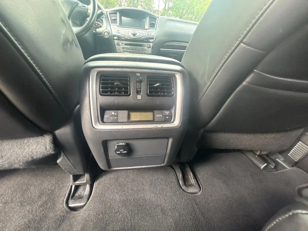 Used 2014 Black INFINITI Base image 20