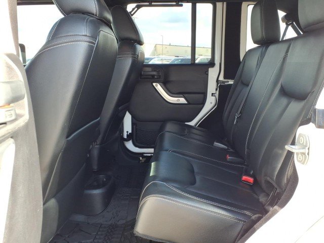 Used 2016 White Jeep Rubicon image 15
