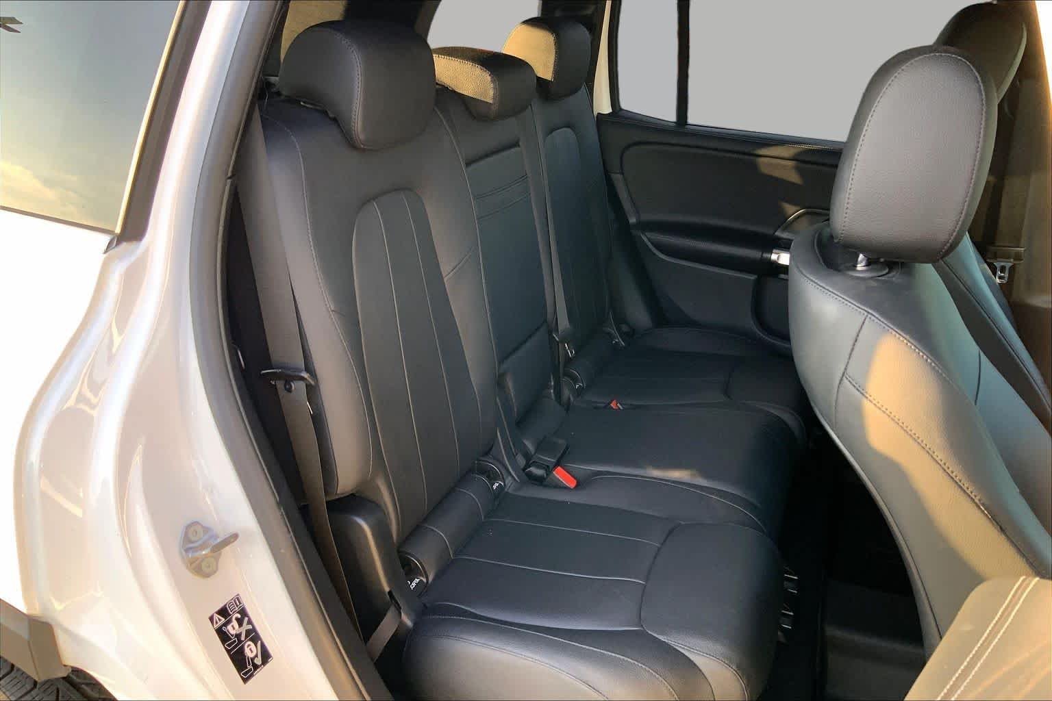 Certified Used 2023 Polar White Mercedes-Benz GLB 250 image 19