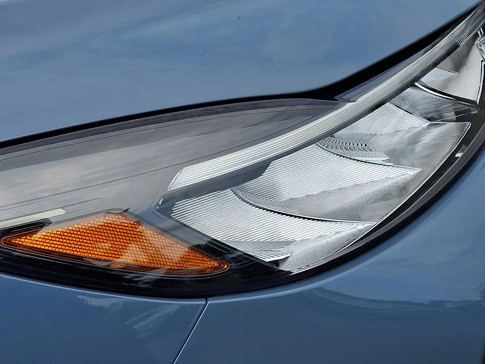 Used 2023 Vapor Blue Ford ST-Line image 9