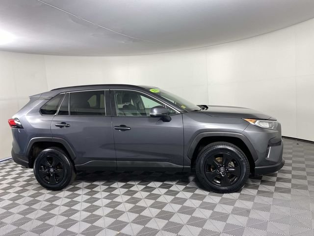 Used 2019 Gray Toyota XLE image 10