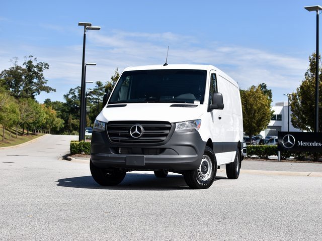 New 2026 Arctic White Mercedes-Benz Cargo 144 WB image 26