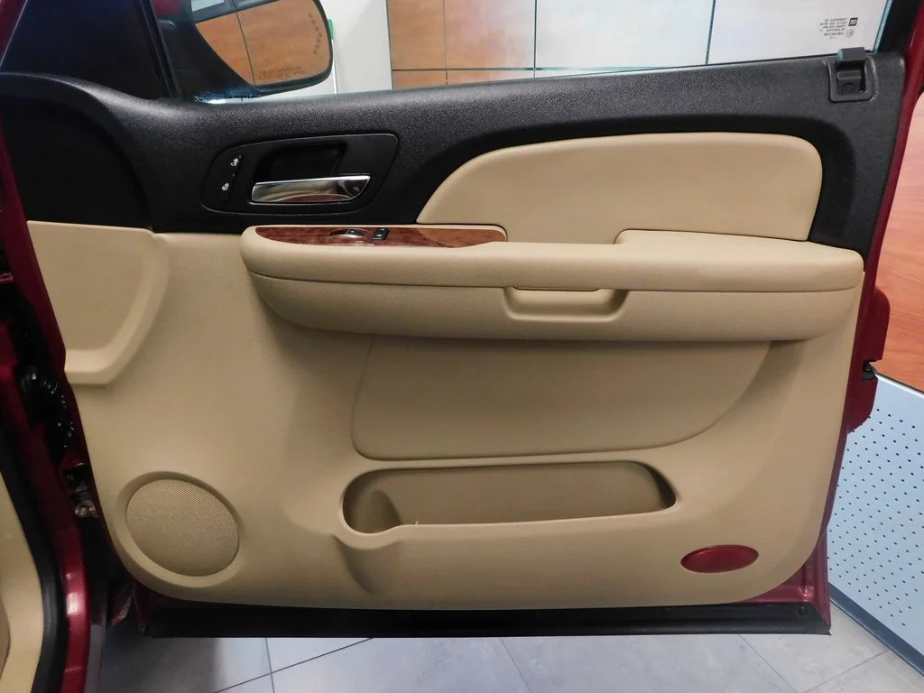 Used 2007 Sport Red Metallic Chevrolet LTZ image 38