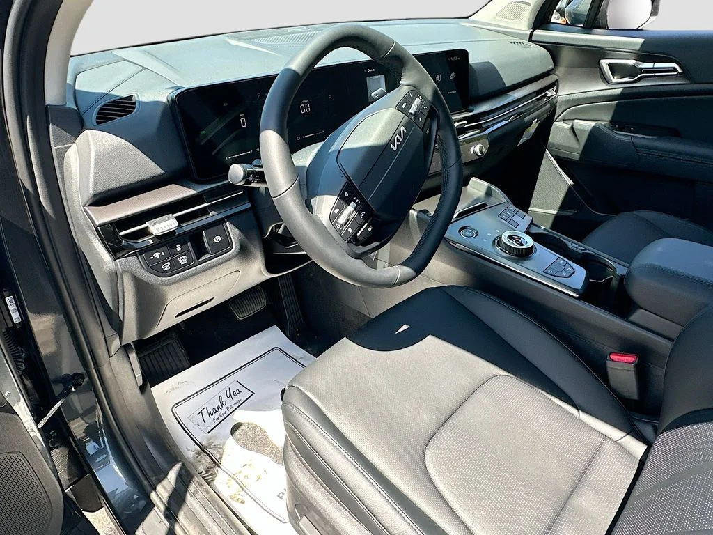 New 2026 Gravity Gray Kia EX image 9
