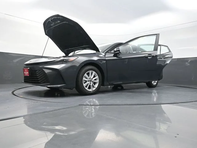 Used 2026  Toyota LE image 41