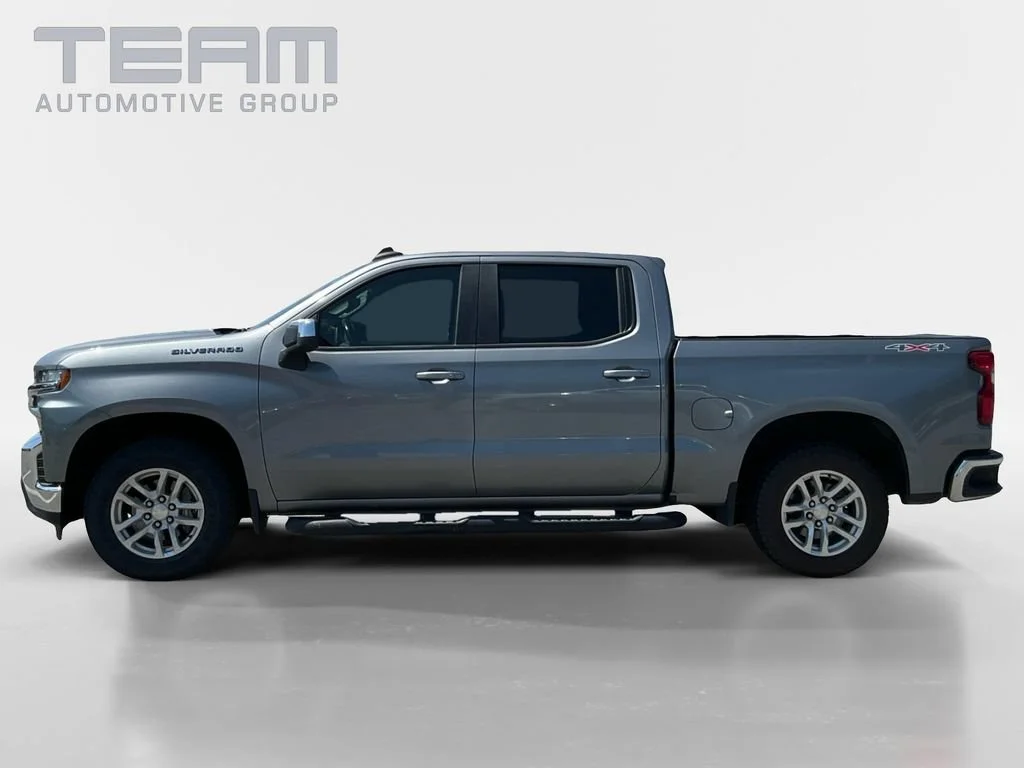 Used 2020 SATIN STEEL METALLIC Chevrolet LT image 4