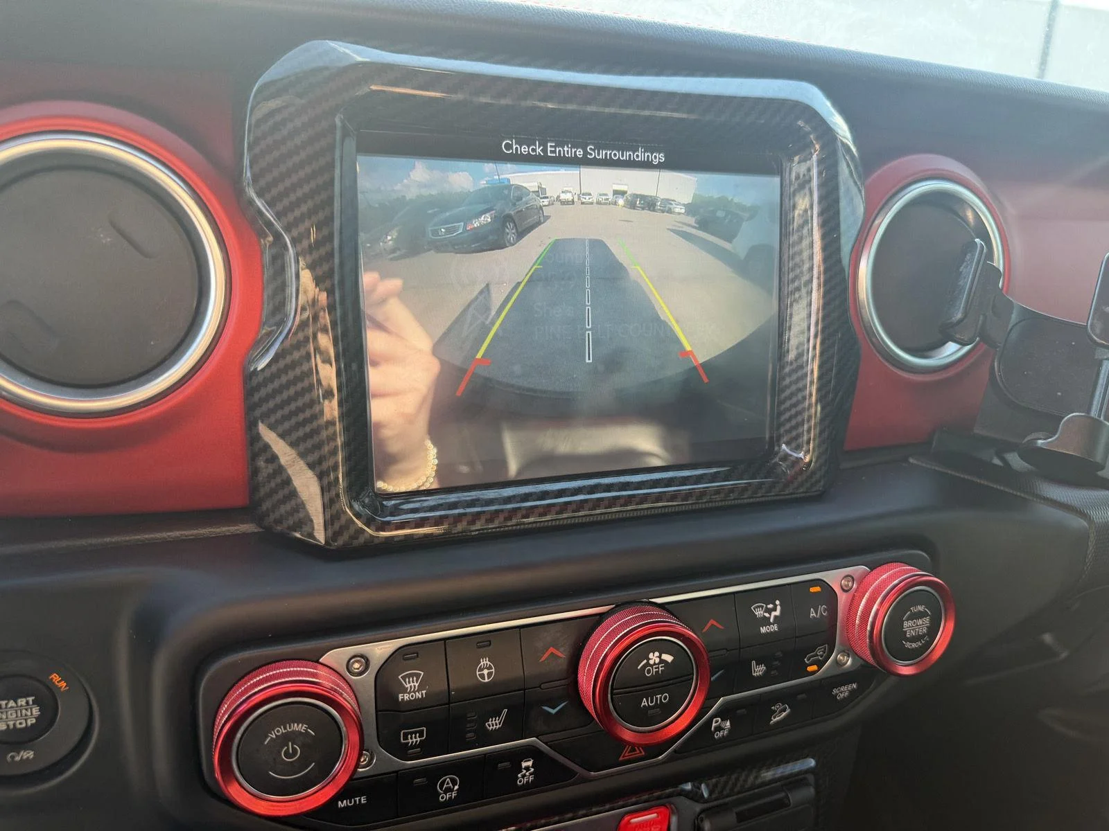 Used 2019 Bright White Clearcoat Jeep Rubicon image 12