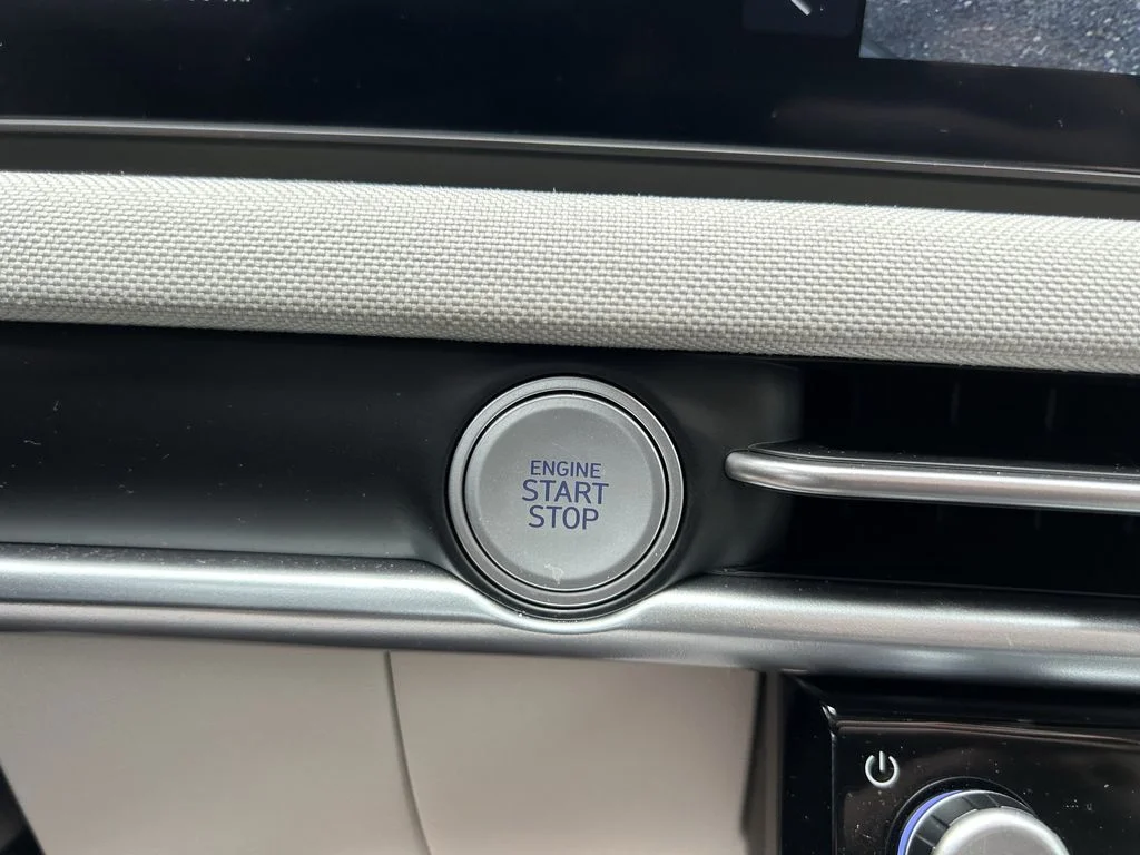 Used 2025 Blue Hyundai Limited image 35