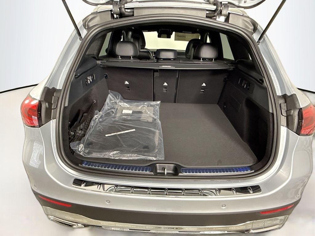New 2026 Cirrus Silver Metallic Mercedes-Benz GLC 300 image 26
