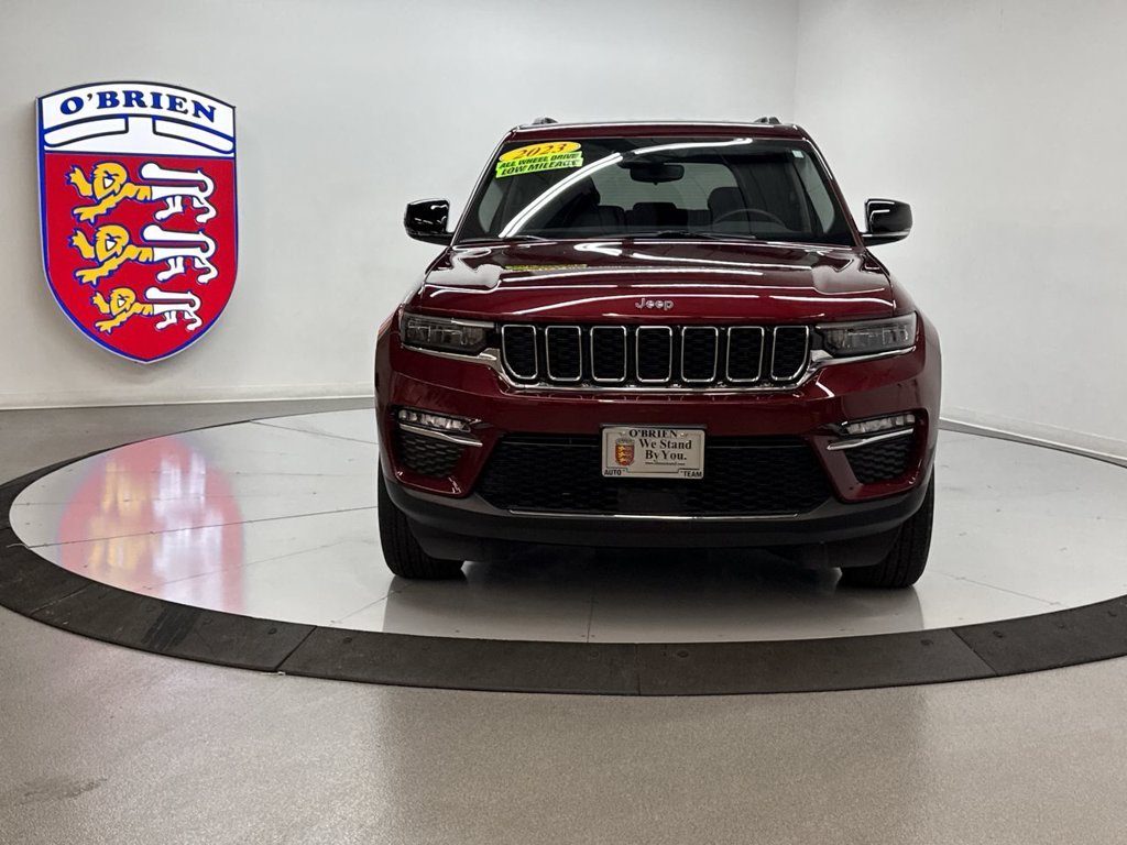 Used 2023 Velvet Jeep Limited image 26