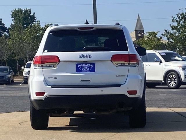 Used 2018 White Jeep Laredo E image 4