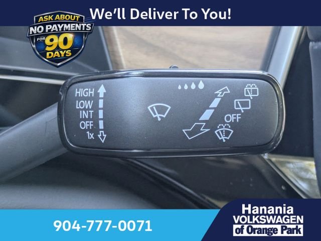 New 2026 Silver Volkswagen 2.0T SE w/Technology image 31