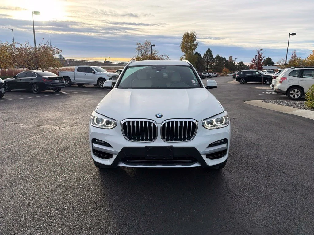 Used 2021 Alpine White BMW xDrive30e image 8