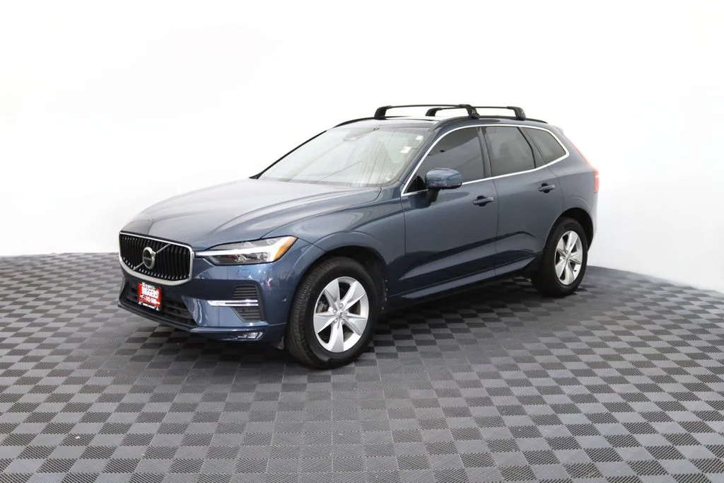 2022 Volvo XC60 Momentum - Photo 3