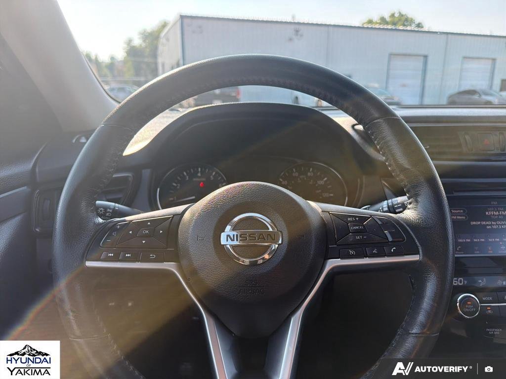 Used 2018 Glacier White Nissan SV image 14