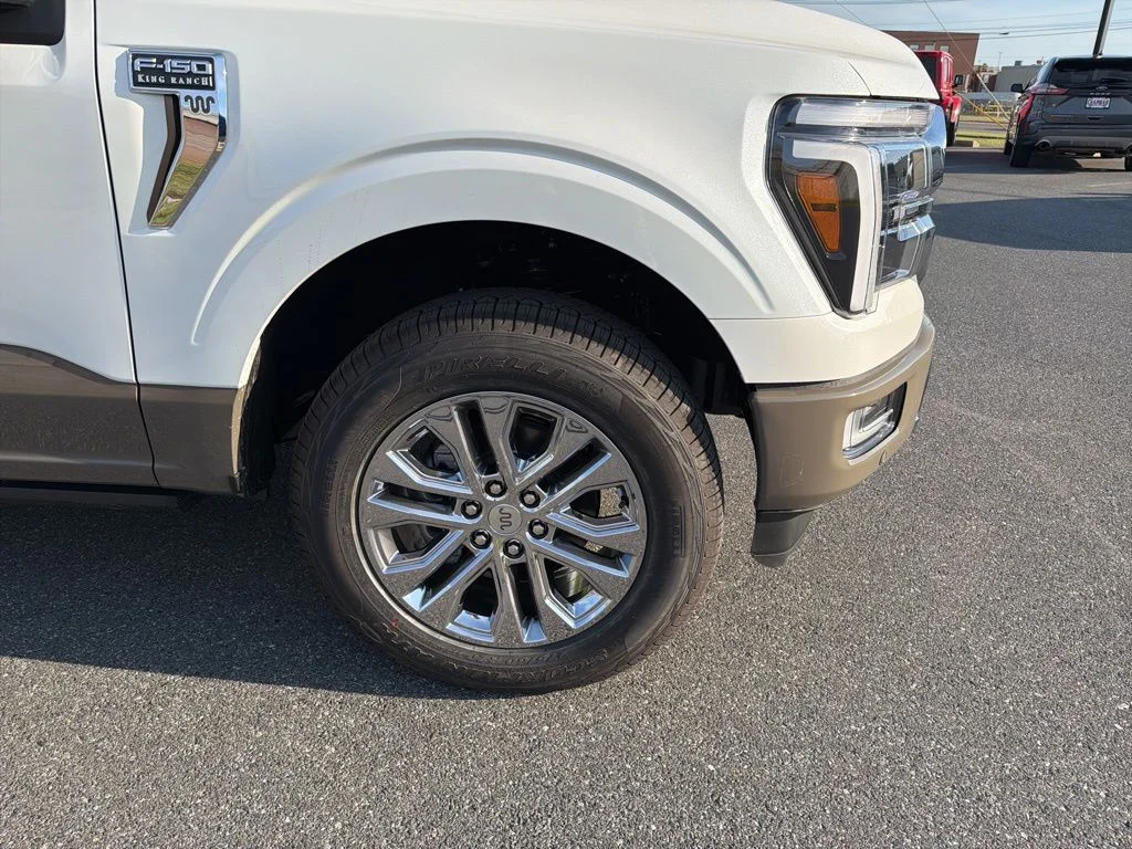 New 2026 Star White Metallic Tri-Coat Ford King Ranch® image 4