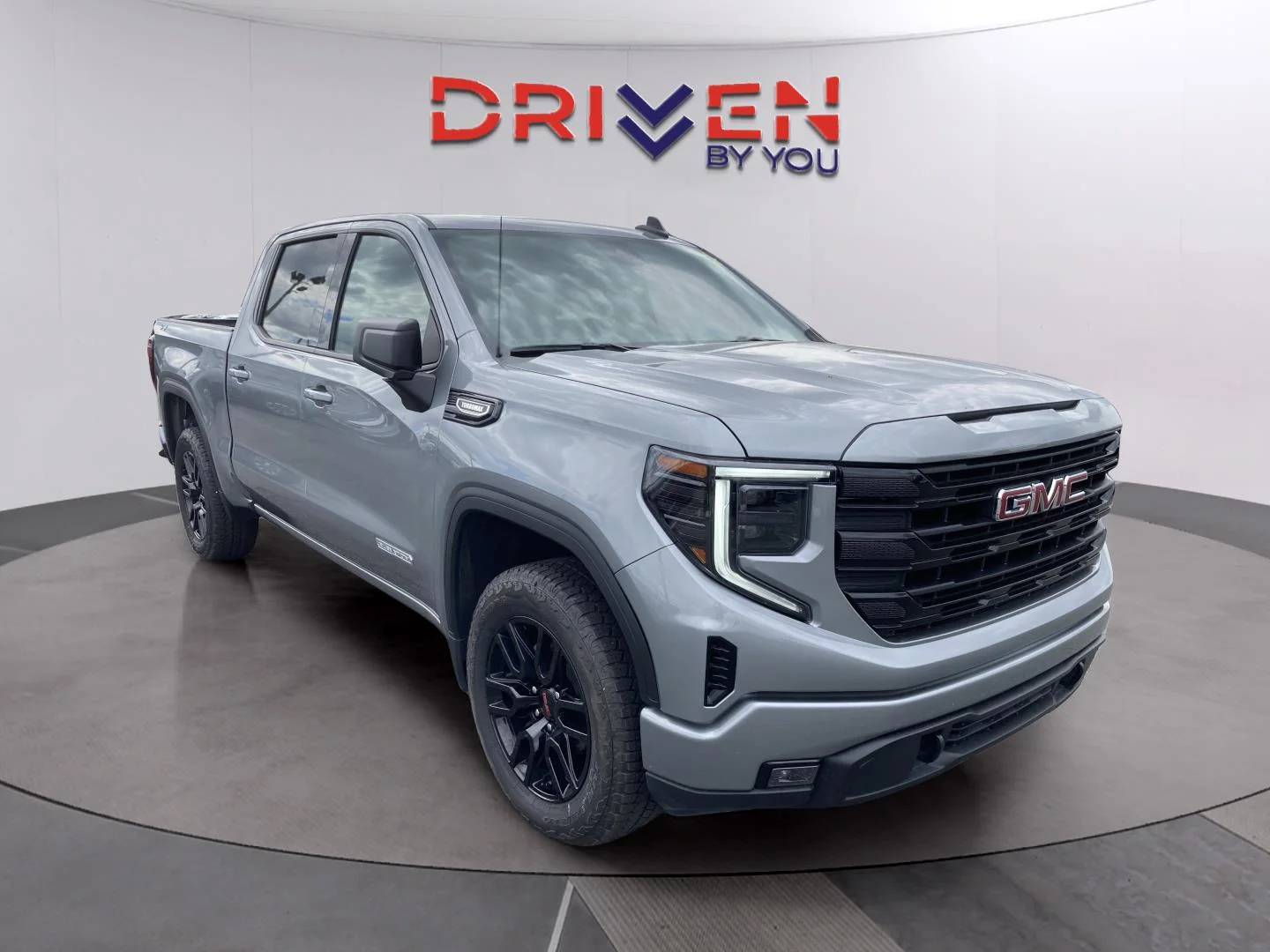 New 2026 Sterling Metallic GMC Elevation image 7