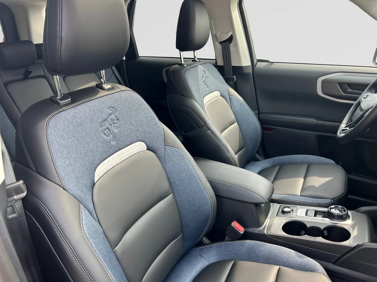 New 2026 Carbonized Grey Metallic Ford Outer Banks image 11