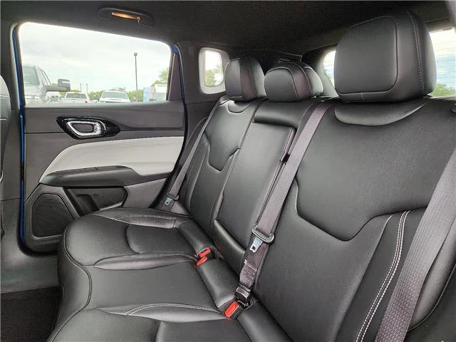 Used 2025 Blue Jeep Limited 4x4 image 10
