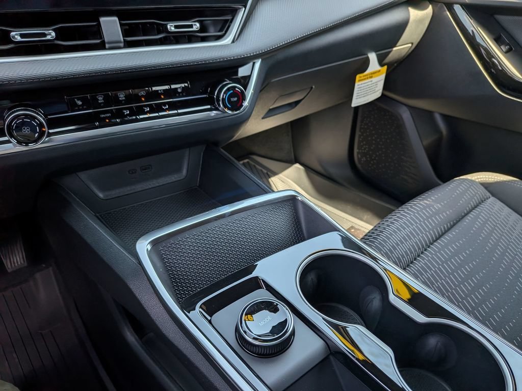 New 2026 Mosaic Black Metallic Chevrolet LT image 32