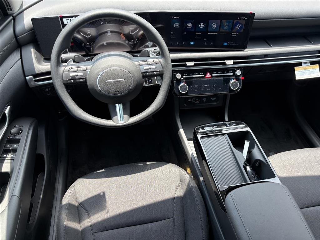 New 2026 Shimmering Silver Hyundai SEL image 4