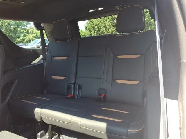 2023 GMC Yukon AT4 - Photo 17