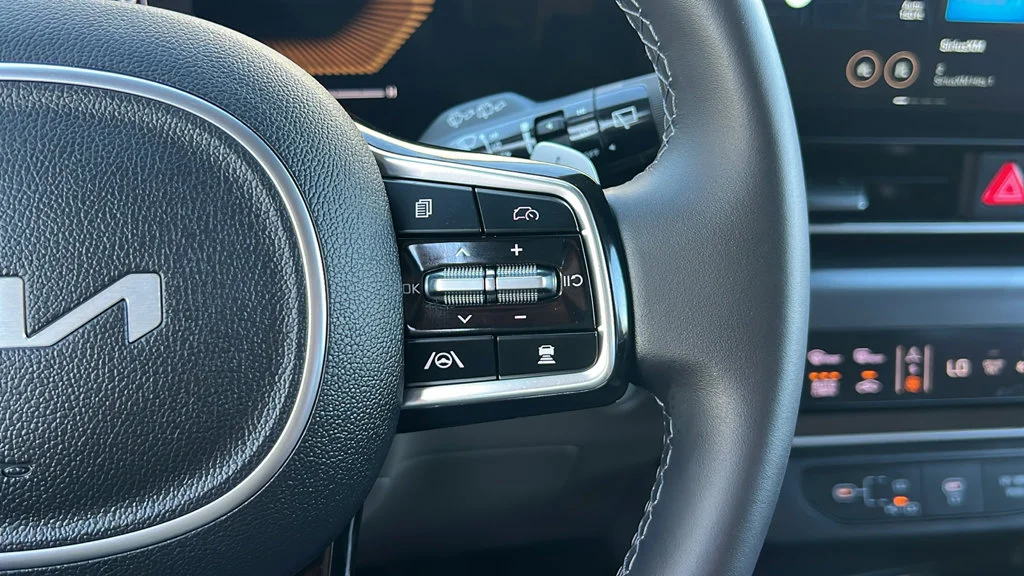 Certified Used 2026 Metal Kia LXS image 17