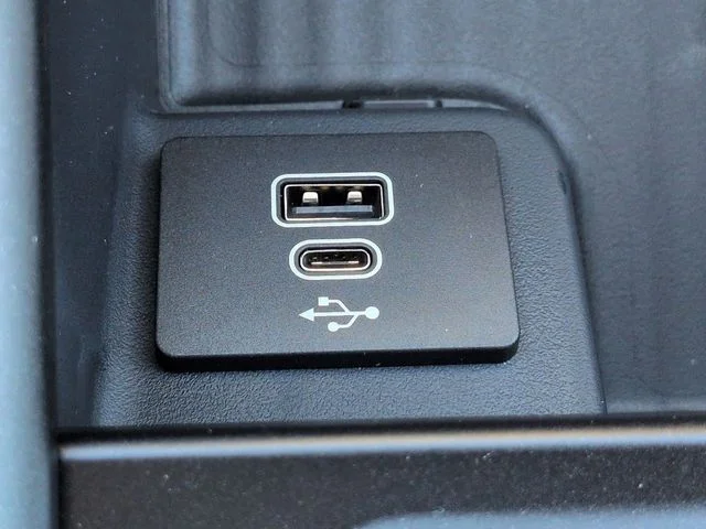New 2026 Agate Black Metallic Ford Platinum® image 23