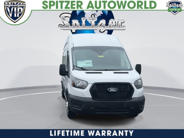 New 2026 Oxford White Ford Cargo Van image 3
