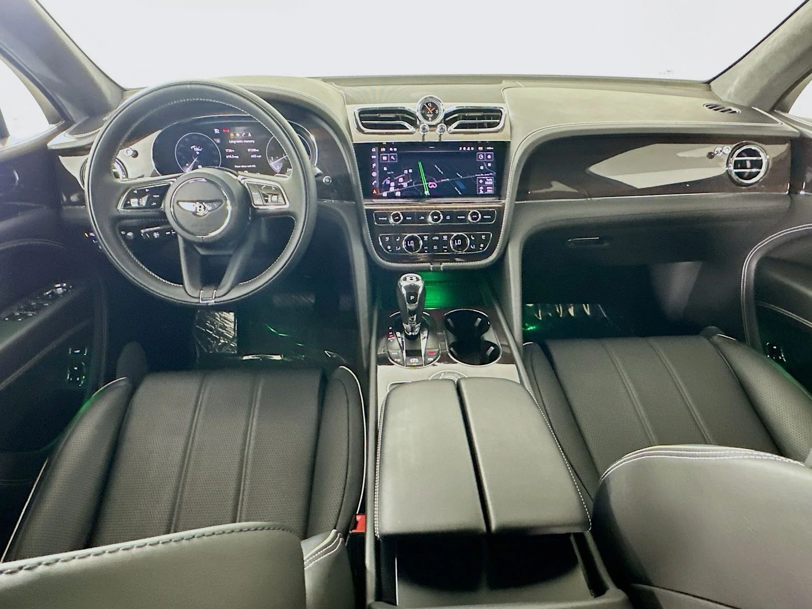 Used 2022 Black Bentley  image 29