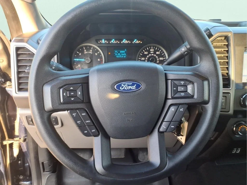 Used 2019 Blue Ford XLT image 18