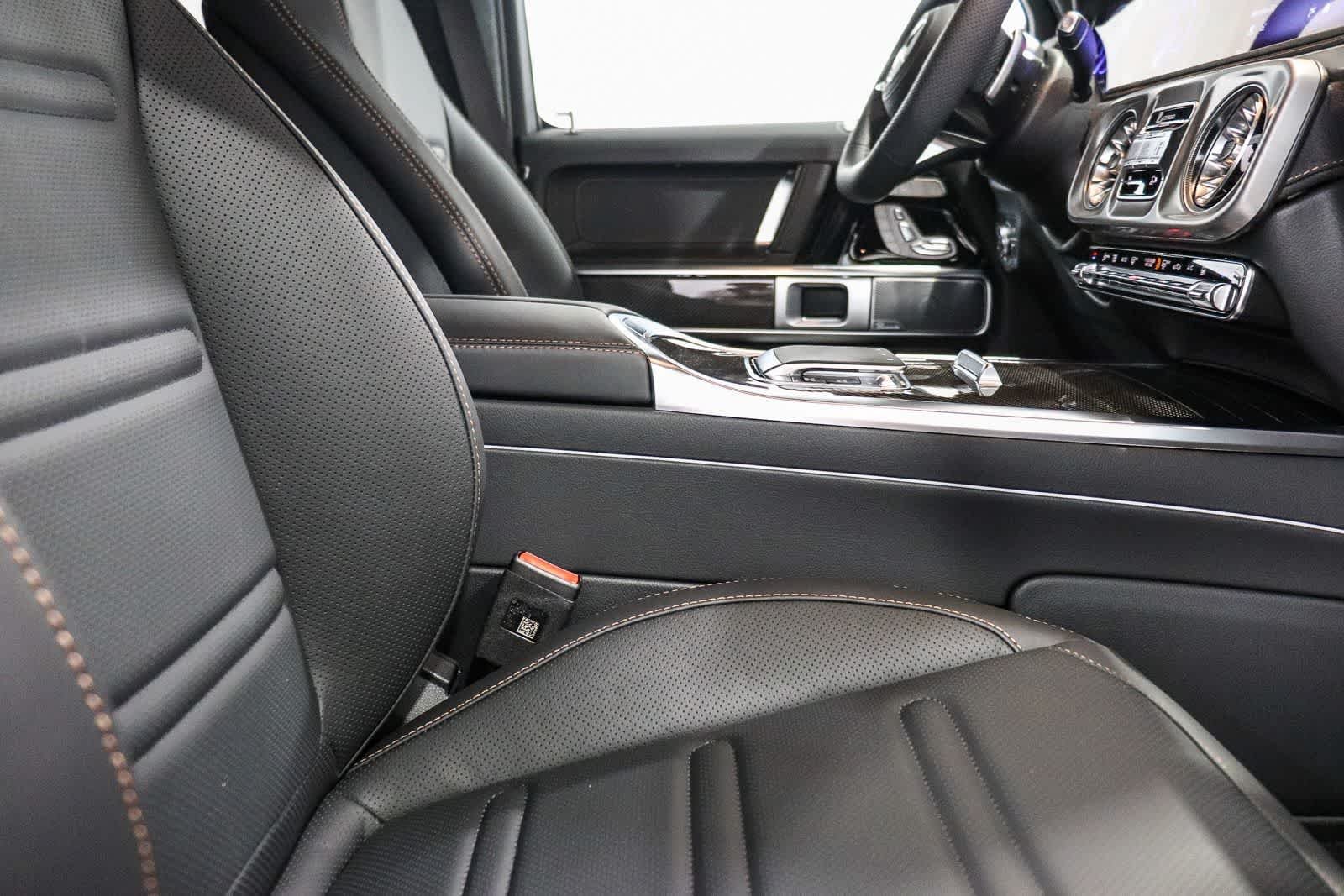 New 2026 MANUFAKTUR Desert Sand non-metallic Mercedes-Benz G 580e image 17