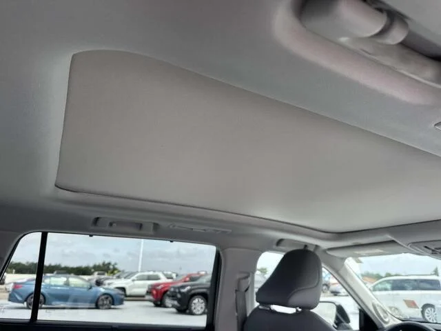 Used 2023 Moon Dust Toyota Platinum image 10