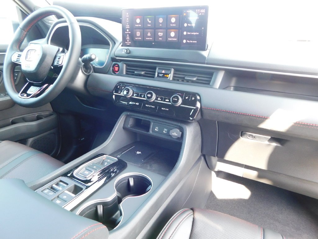 New 2026 Sonic Gray Pearl Honda Black Edition image 20
