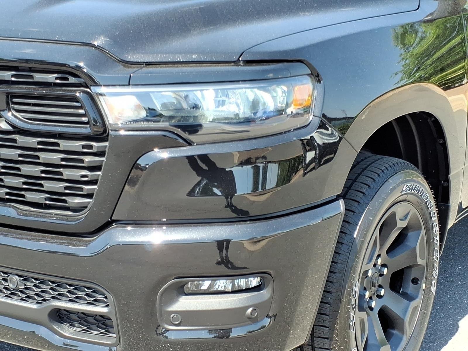 New 2026 Diamond Black Crystal Pearl-Coat Exterior Paint RAM Express image 14