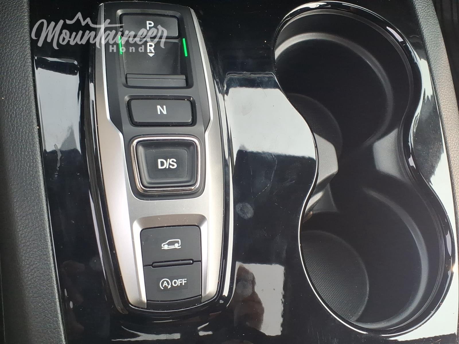 Used 2018 Modern Steel Metallic Honda Elite image 33