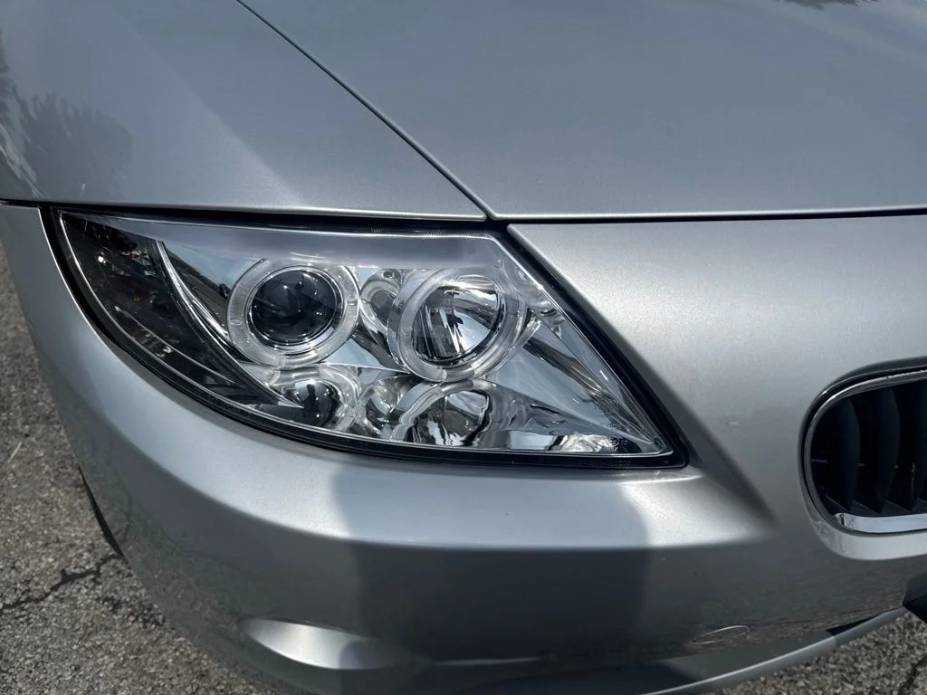 Used 2004 Gray BMW 2.5i image 35