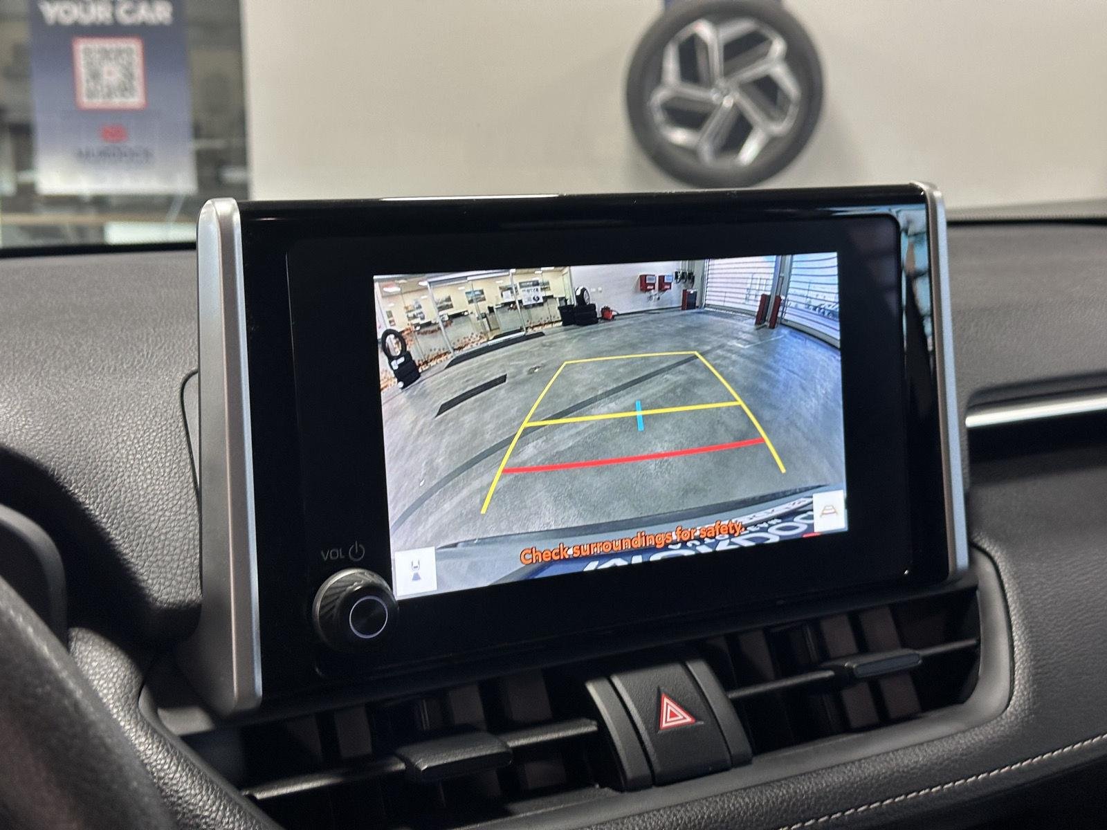 2024 Toyota RAV4 XLE - Photo 7