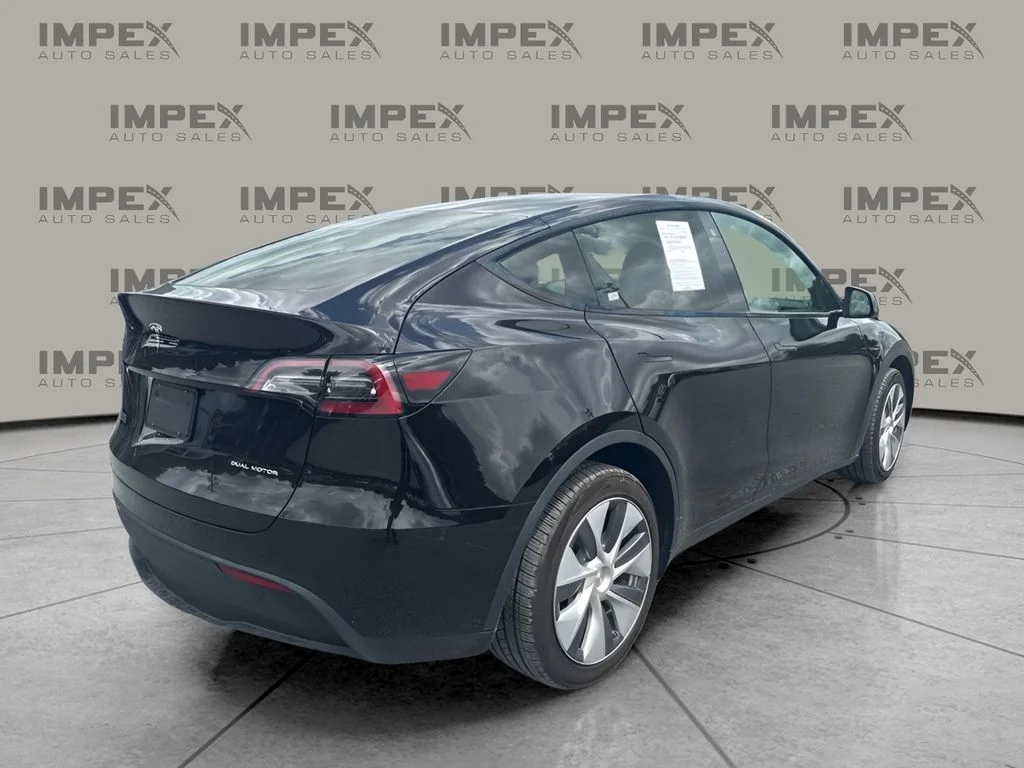Used 2023 Black Tesla Long Range image 3