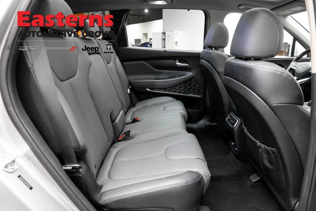 Used 2023 Silver Hyundai SEL image 24
