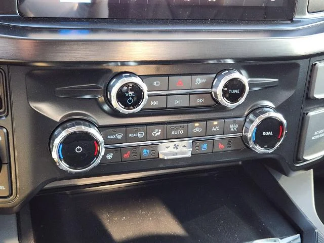 New 2026 Agate Black Metallic Ford F-250® Lariat® image 37