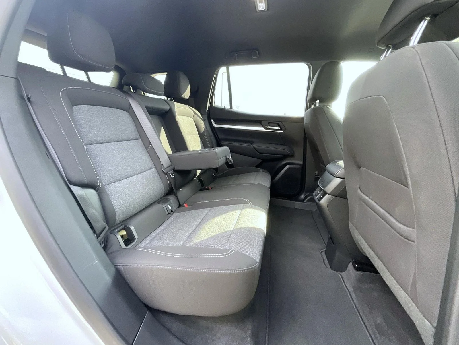 Used 2026 White GMC Elevation image 20