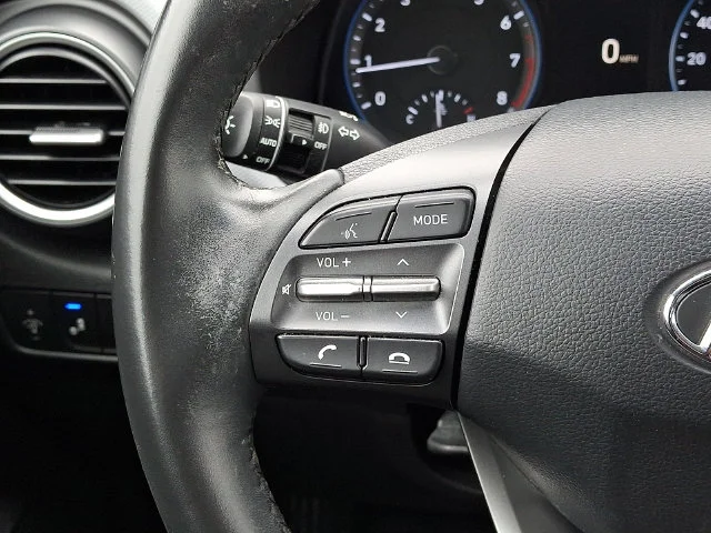 Used 2021 Silver Hyundai SEL Plus image 20