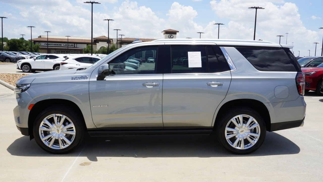 Used 2024 Gray Chevrolet High Country image 5