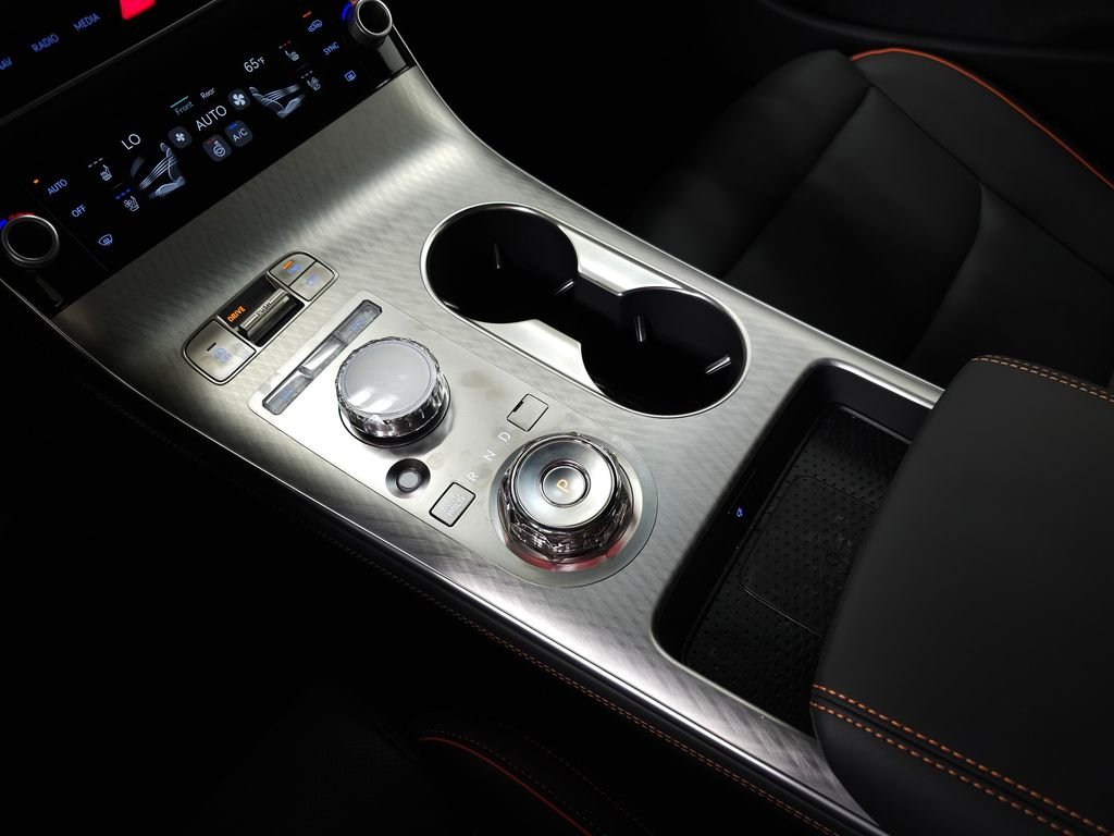New 2026 White Genesis 2.5T SPORT PRESTIGE image 27