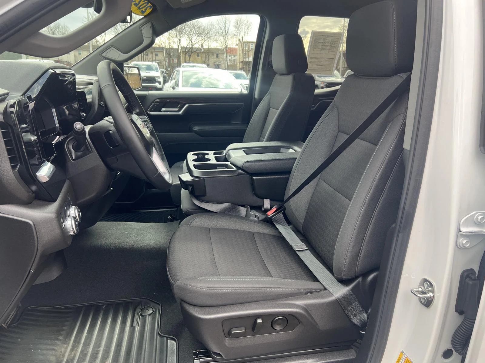 2025 GMC Sierra 1500 Elevation - Photo 13