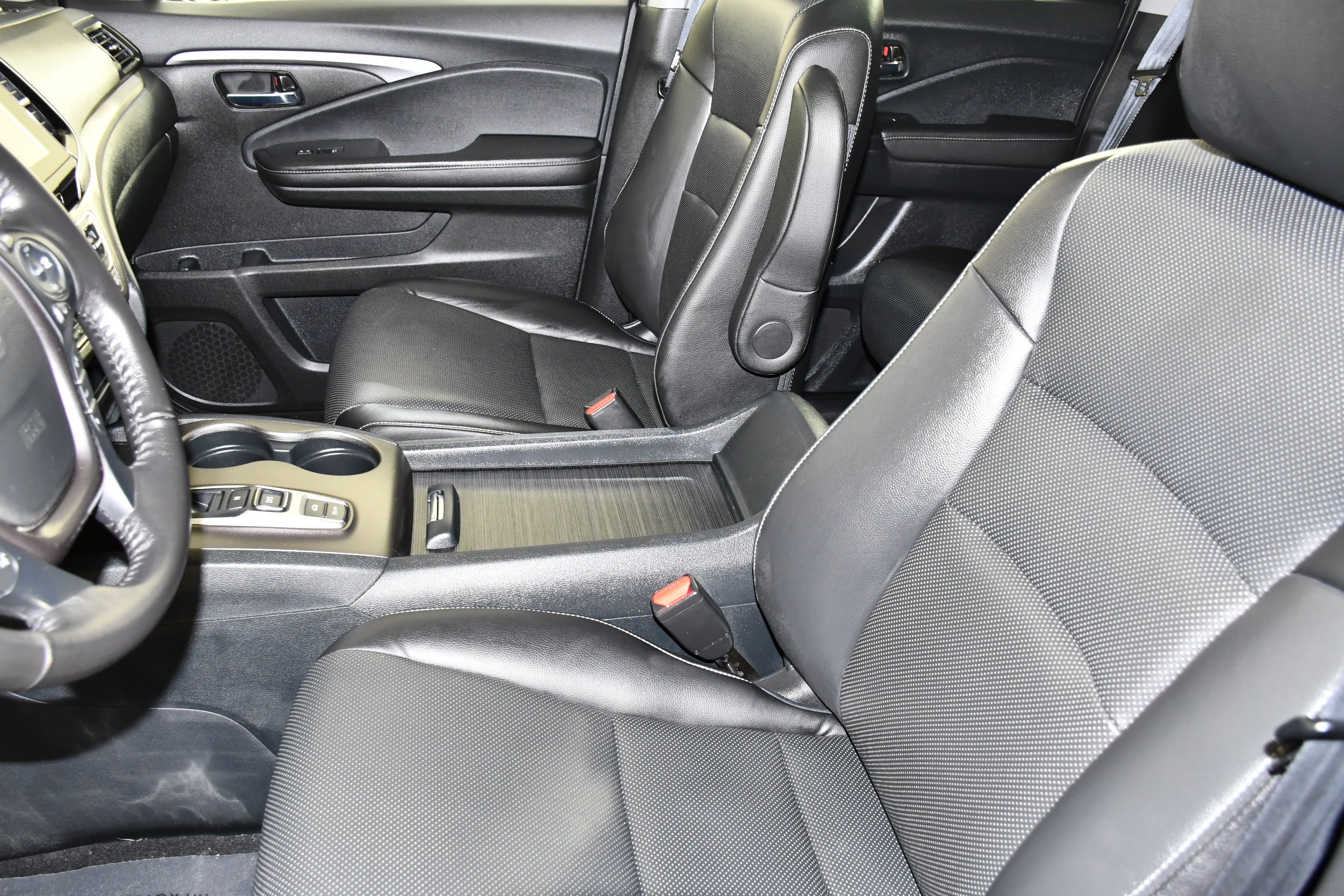 Certified Used 2023 Crystal Black Pearl Honda RTL image 40